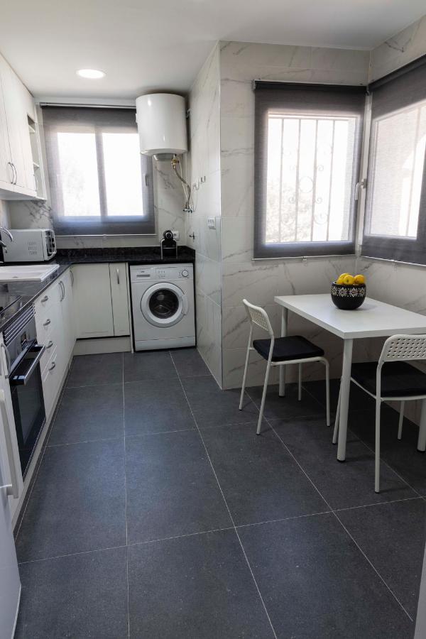 Apartamentos Maruja Roig 1 Playa Sur Peñíscola Dış mekan fotoğraf